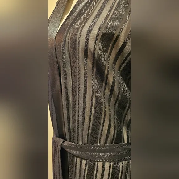 Vintage Oscar De La Renta Pink Label Robe