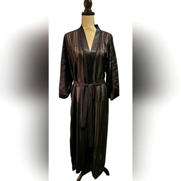 Vintage Oscar De La Renta Pink Label Robe