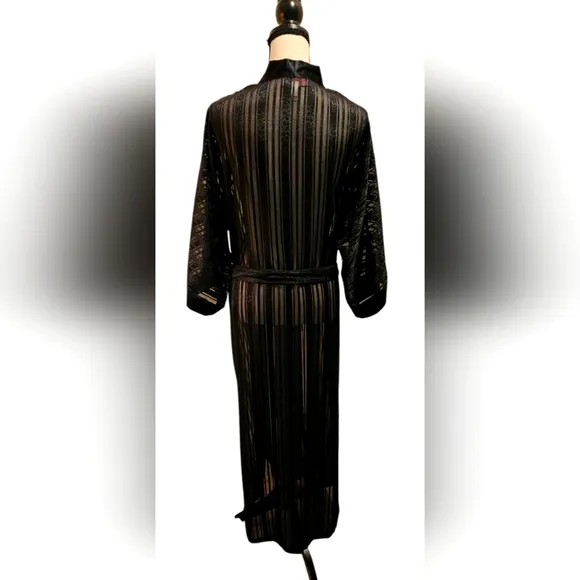 Vintage Oscar De La Renta Pink Label Robe