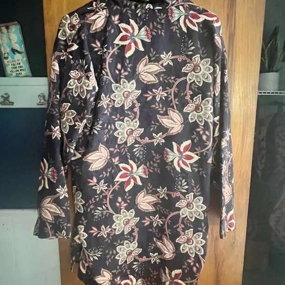 Vintage Victoria’s Secret Gold Label Floral Satin Sleep Shirt